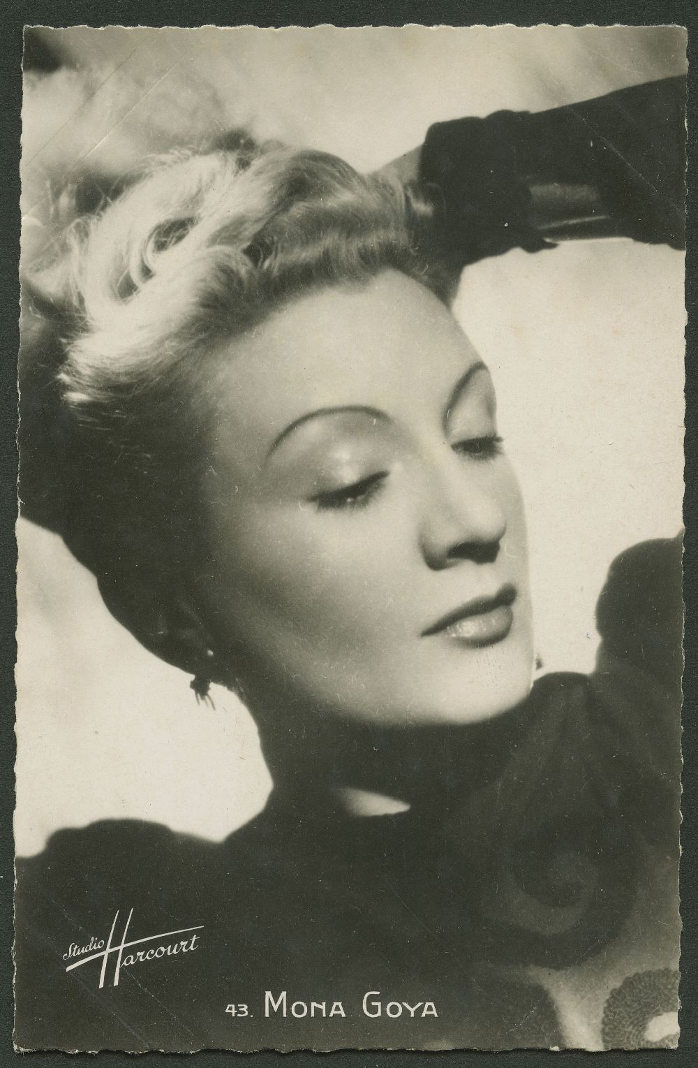 (image for) Mona Goya #0002